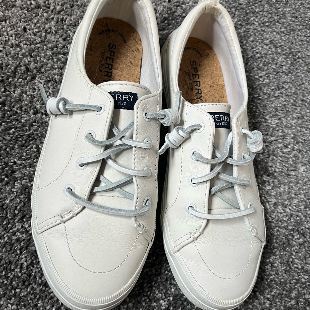 White leather Sperry sneakers